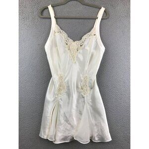Vintage Victoria's Secret M Cream Embroidered Iridescent Sequin Nightief